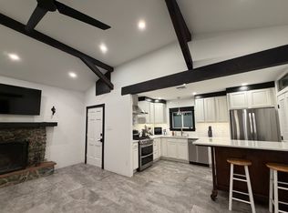 3981 E Desmond Ln, Tucson, AZ 85712