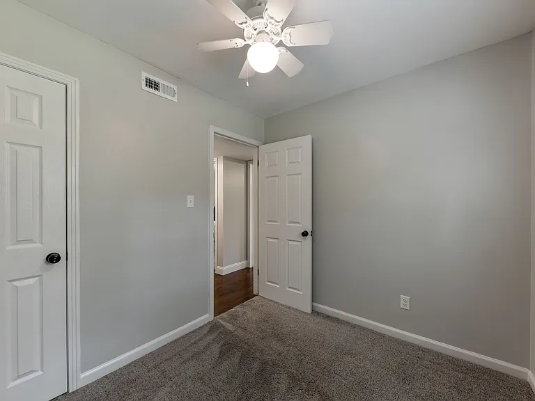 5801 W 81st St — Photo 21