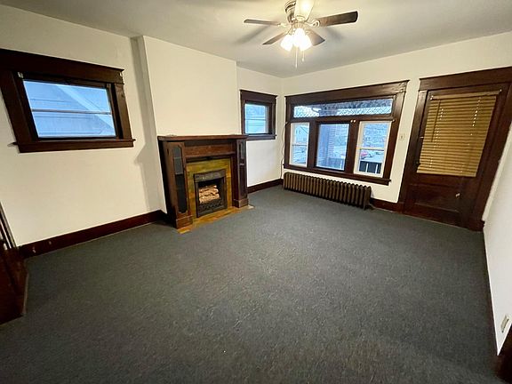 3rd image of 712 W 26th St APT 4