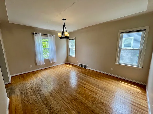 1315 N Altadena Ave — Photo 7