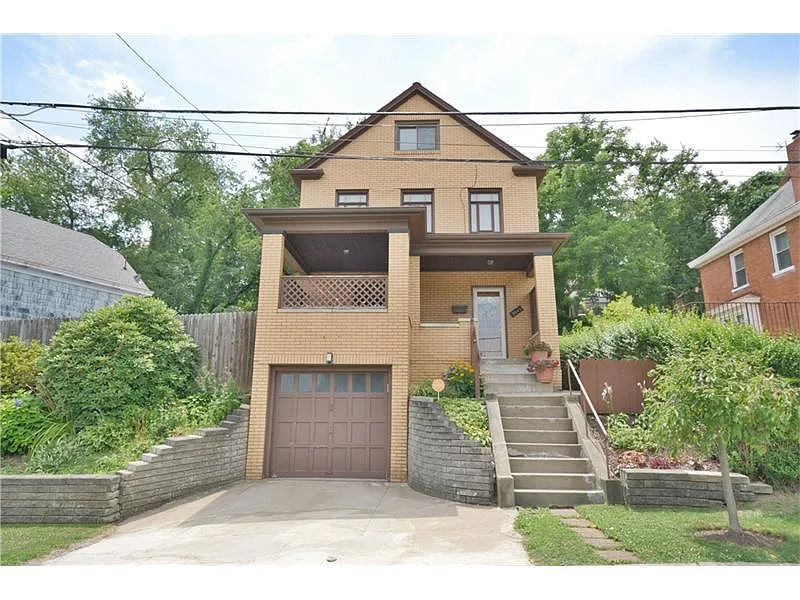 2045 Woodward Ave photo 1