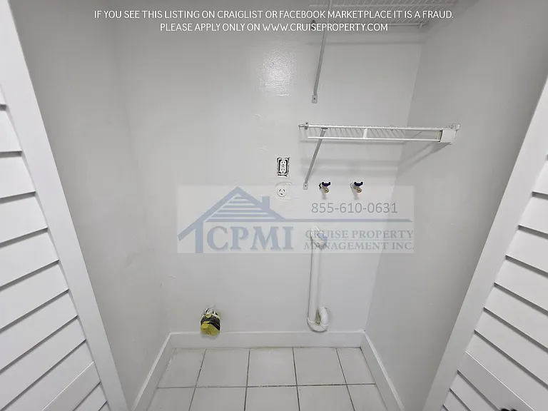Colonial Village - 7550 Stirling Rd — Photo 77