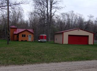 1409 N Muskegon Banks Rd, Marion, MI 49665