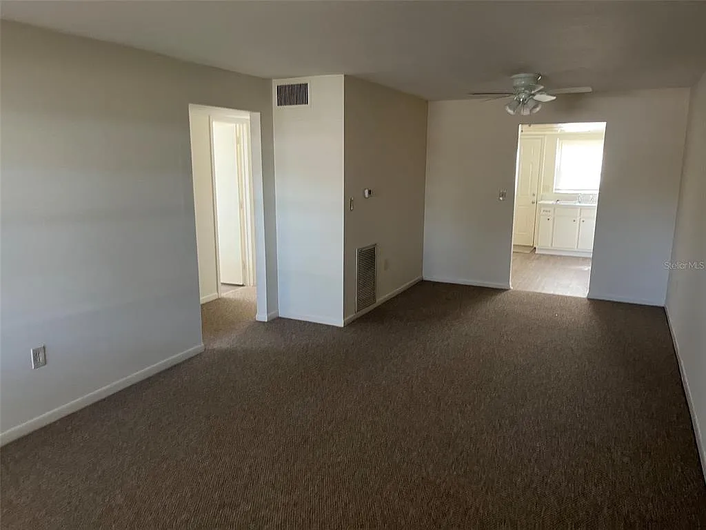 2 bed, 1.0 bath, 700 sqft, $1,700 — Photo 2