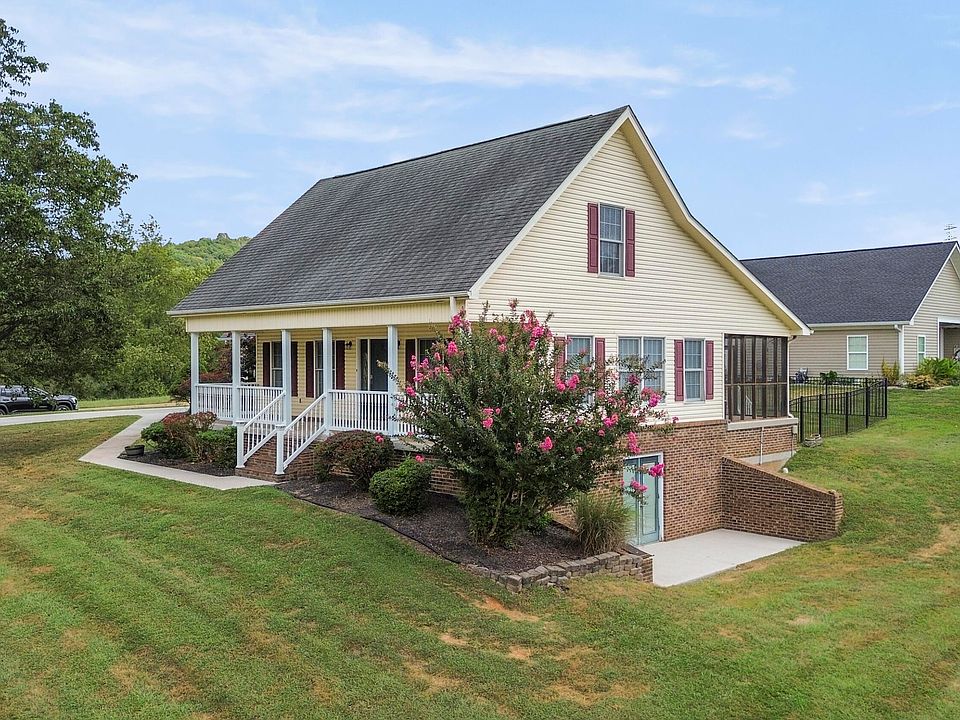 1st image of 164 Palm Cir