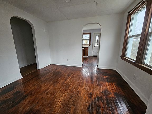 3rd image of 605 Mac Vean Ln #2