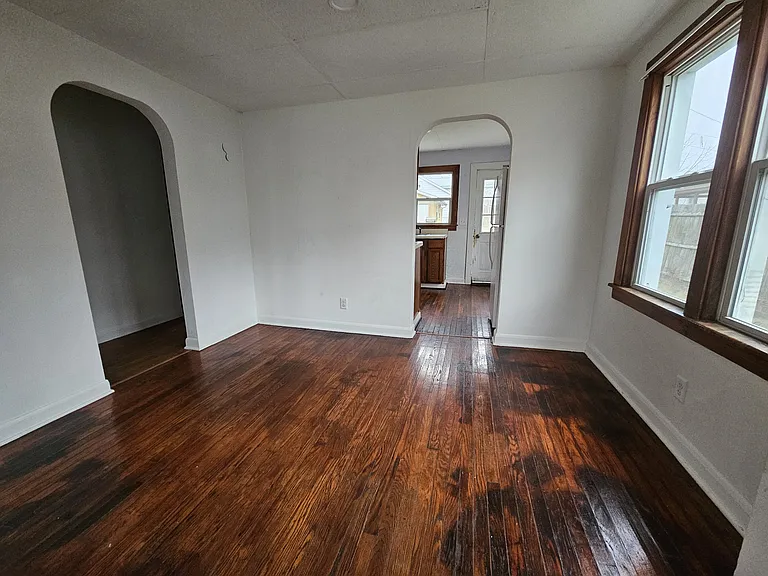 605 Mac Vean Ln #2 — Photo 3