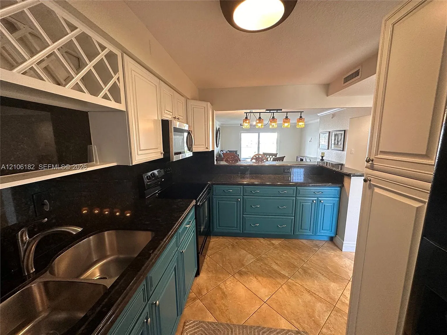 400 Golden Isles Dr # 40, Hallandale Beach FL 33009 #40 - Hallandale Beach — Photo 4