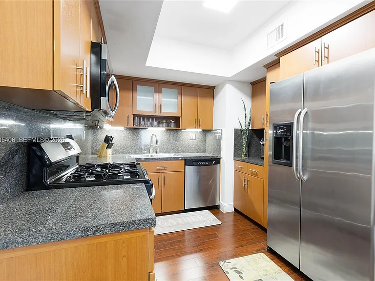 8390 N Missionwood Cir #D-18 — Photo 14