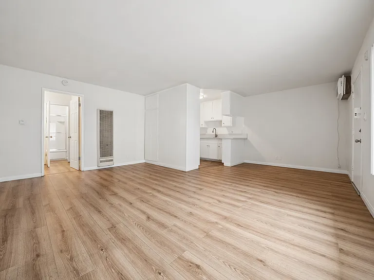 14143 Gilmore St #2 — Photo 2