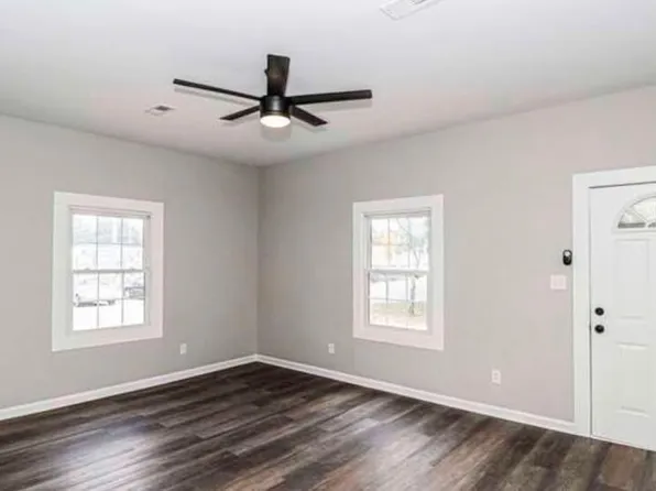 1110 Churchill Ave SW, Wilson, NC 27893