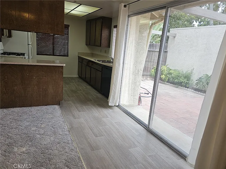 11459 Benton St — Photo 4