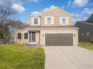 2040 Norwich Dr, Bartlett, IL 60103