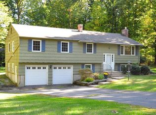 56 Pine Glen Rd, Simsbury, CT 06070