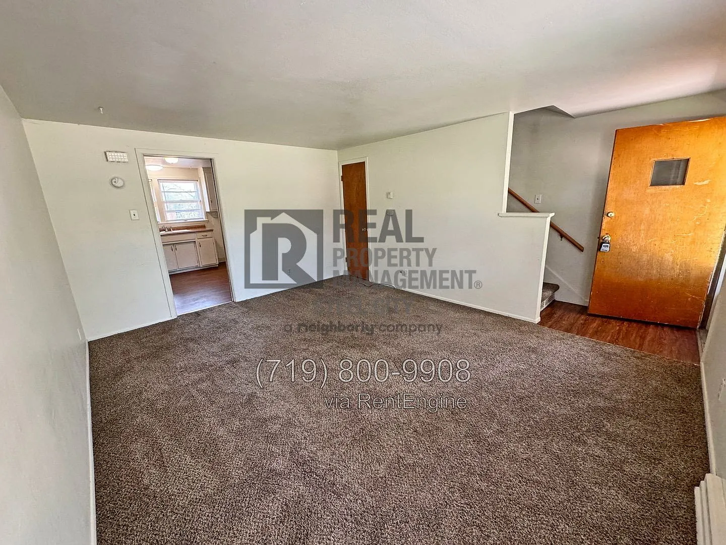 2 bed, 1.5 bath, 940 sqft, $975 — Photo 3