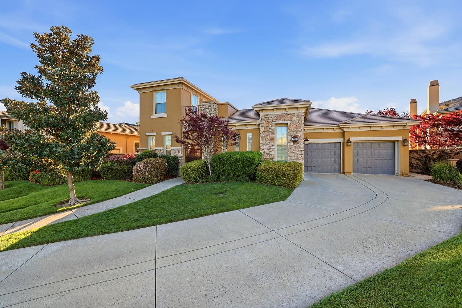 300 Saint Boswell Ct
