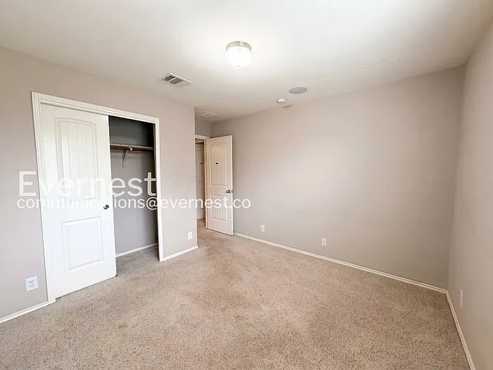 1620 Willow Vis — Photo 14