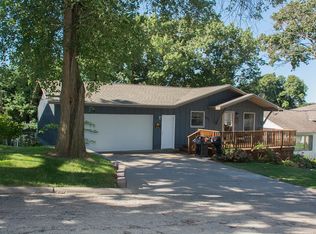 307 E North St, Morrison, IL 61270