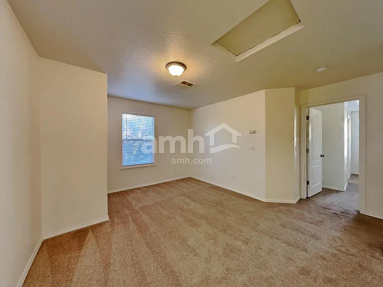 372 W Wood Owl Dr — Photo 14