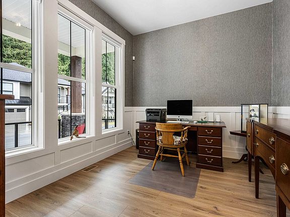 3rd image of 1880 Columbia Valley Rd #88