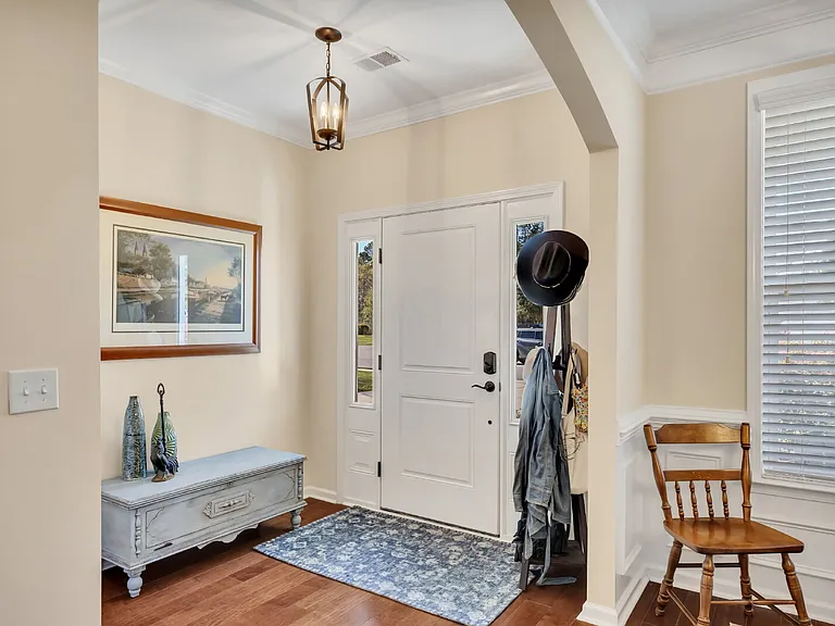 111 Martello Rd — Photo 4