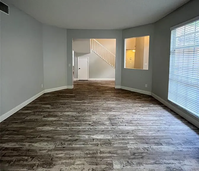 9318 Heritage Oak Ct — Photo 13