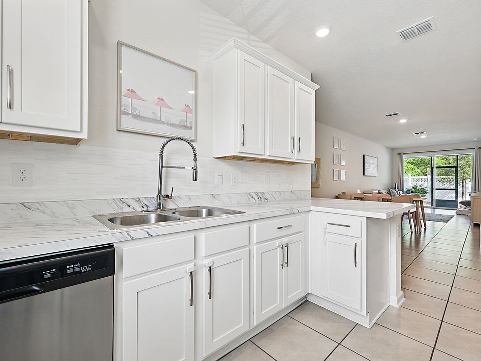 417 RUNNING WOODS Street, Orange Park, FL 32065
Noble Neighbors Property Management