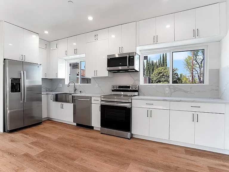 6266 Etiwanda Ave #18254 — Photo 9