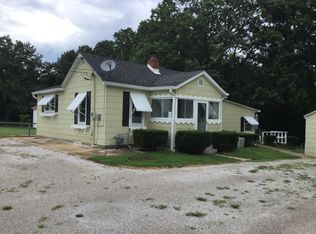 5327 Boy Scout Ln, Godfrey, IL 62035