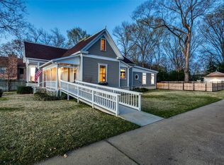 206 N Lane Ave, Athens, TX 75751