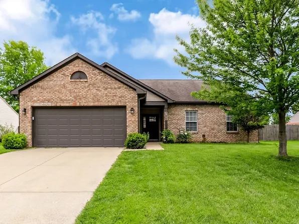 755 Booneway Ln, Bargersville, IN 46106