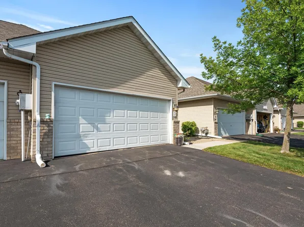 10645 44th Ave N APT B, Plymouth, MN 55442