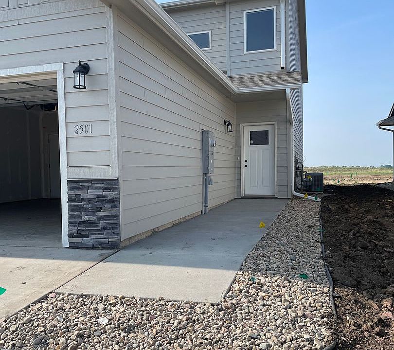 1st image of 2501-2507 E Copalis Pl