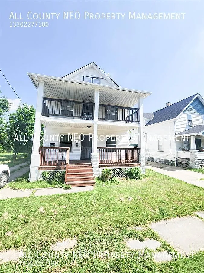 2-Bedroom Rental with Covered Porch & Ample Living Space! — Photo 1