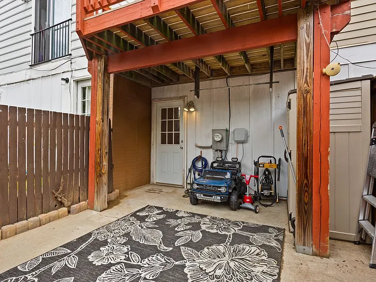 1488 Orleans Ct — Photo 29
