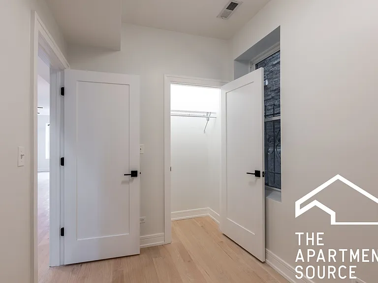 2943 N Gresham Ave #1 — Photo 10