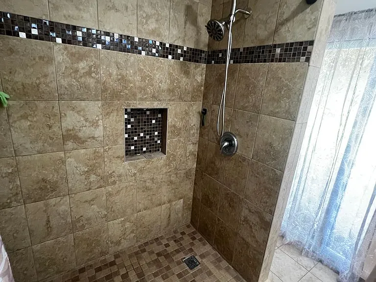 173 SE Fallon Dr — Photo 17