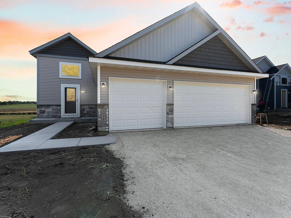 1st image of 569 Sienna Dr