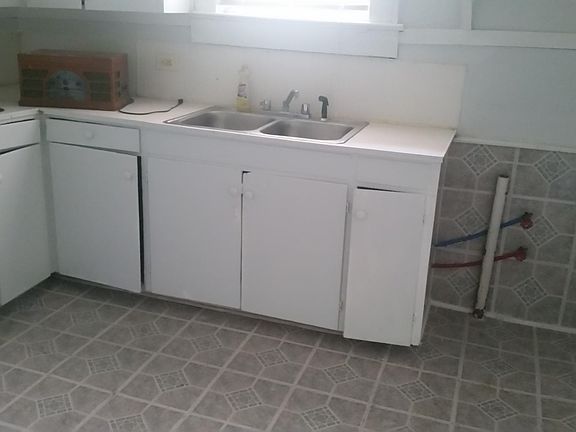 4th image of 203 Hodge St