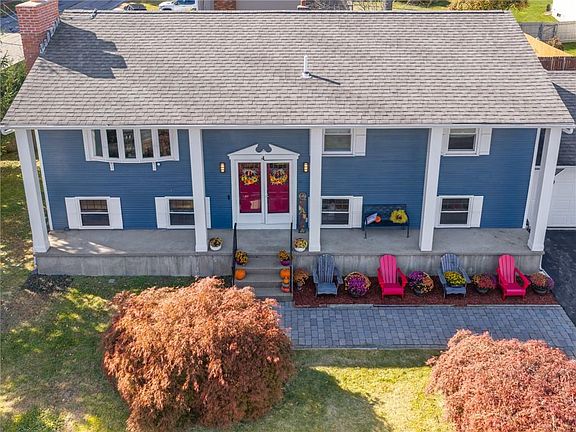 3rd image of 4 Juniper Dr