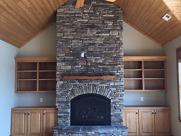3rd image of 241 Lake George Dr