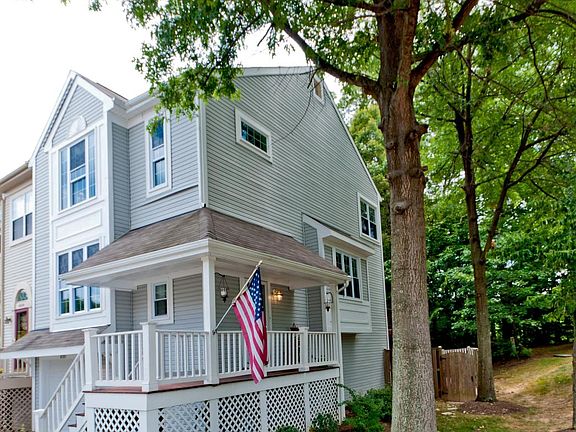 2nd image of 8331 Linden Oaks Ct