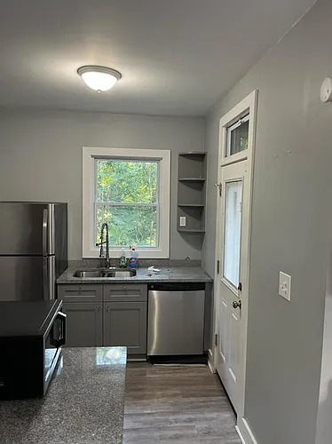 128 Teece Ave Photo 1