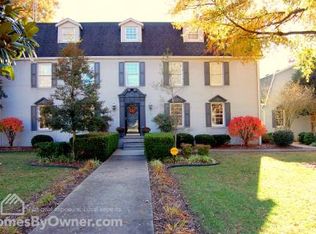 217 Wildwood Dr, Murray, KY 42071