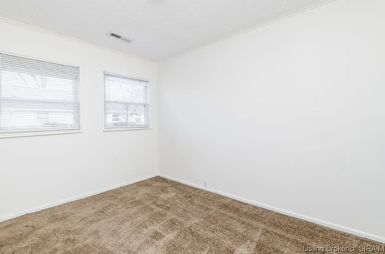 330-332 Highland Dr — Photo 13
