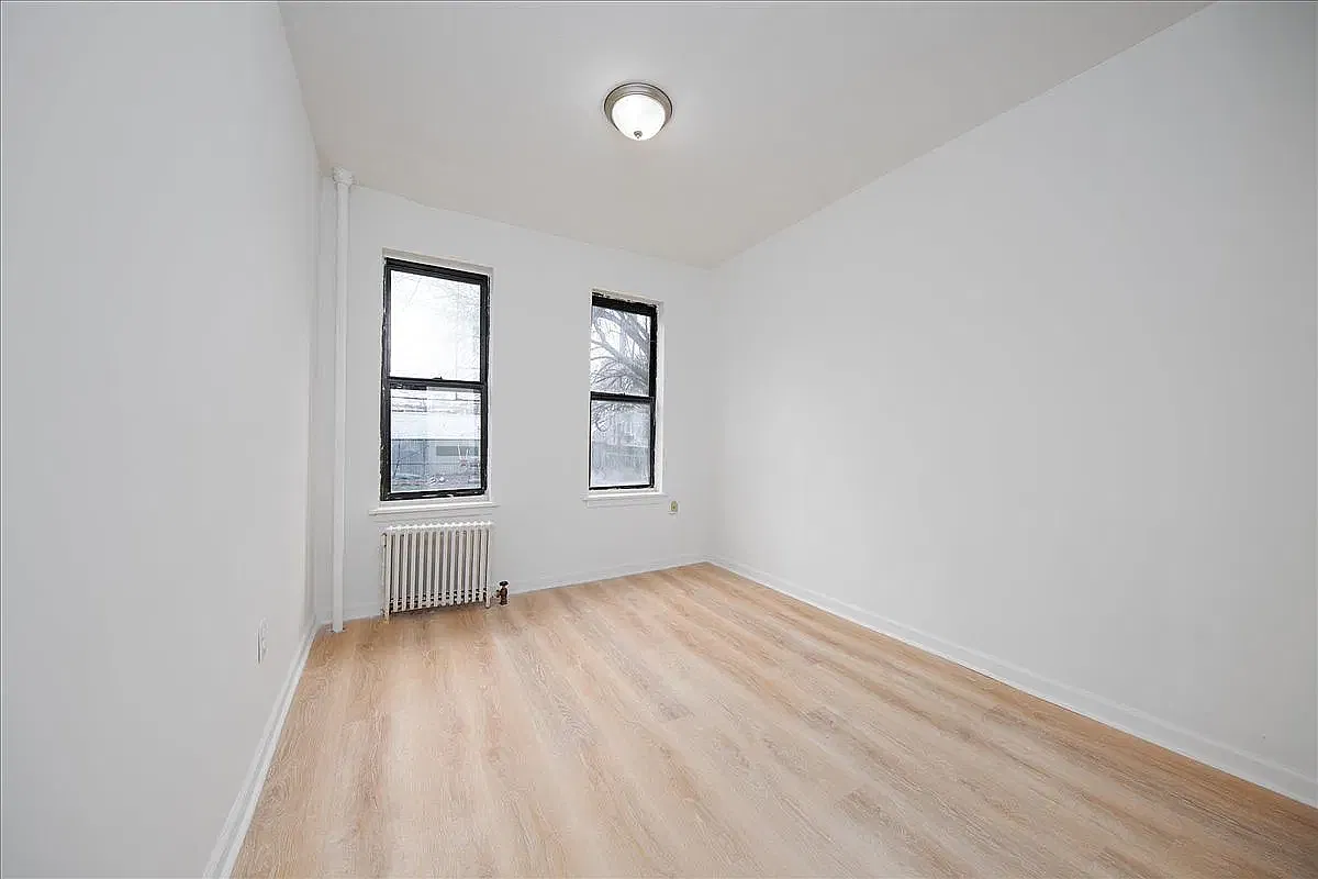 499 Saint John's Place — Photo 4
