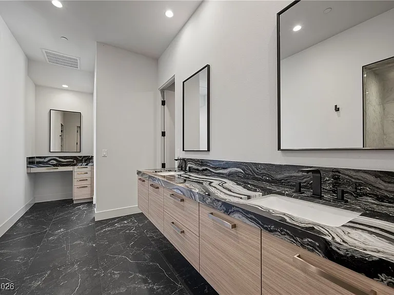577 Overlook Rim Dr — Photo 46