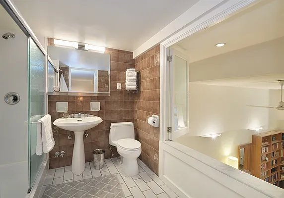 Sold by Corcoran | media 27