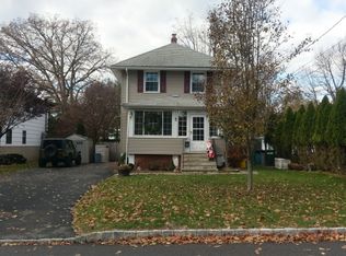 54 Buena Vista Rd, Cedar Grove, NJ 07009