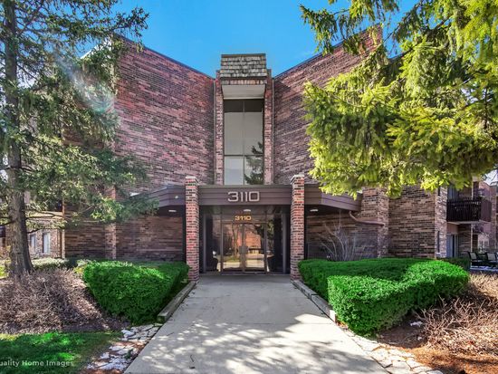 3110 Pheasant Creek Dr APT 214, Northbrook, IL 60062